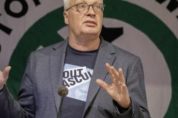 Peter Mertens